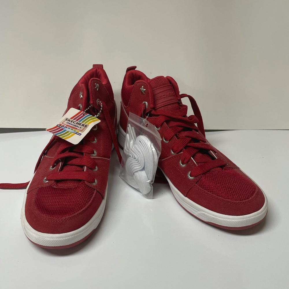 Sketchers High Top Sneakers Shoes Sz 9 Red Suede